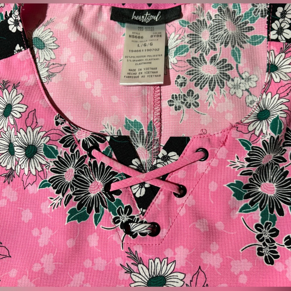 Heart Soul Floral Scrub Top - Picture 4 of 7